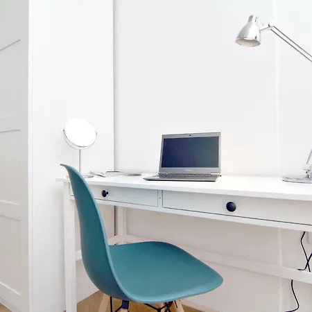 With 2 Bathrooms Appartement