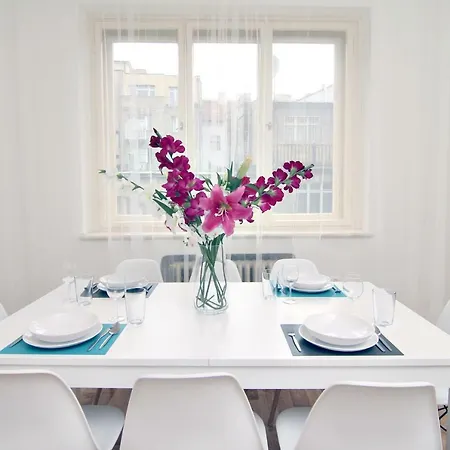 With 2 Bathrooms Appartement
