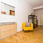 Apartmán With 2 Bathrooms