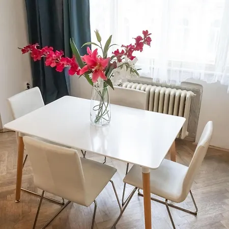 With 2 Bathrooms Apartamento