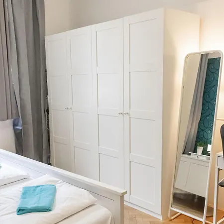 With 2 Bathrooms Apartmán Praha