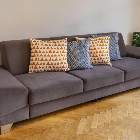 With 2 Bathrooms - 9 Min Walk To Old Town Square 아파트 *