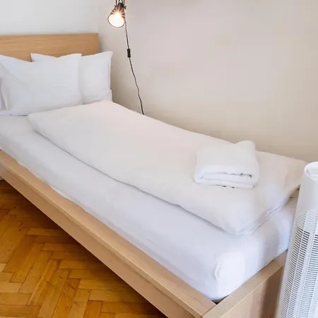 아파트 With 2 Bathrooms - 9 Min Walk To Old Town Square