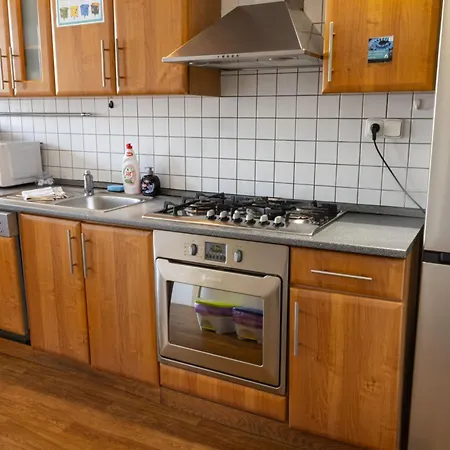 아파트 With 2 Bathrooms - 9 Min Walk To Old Town Square