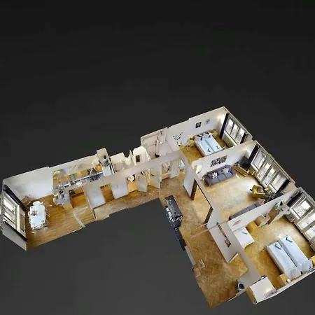 With 2 Bathrooms Apartment Prague