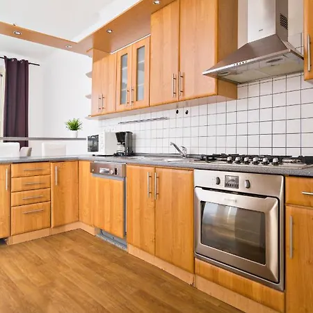 Apartment With 2 Bathrooms