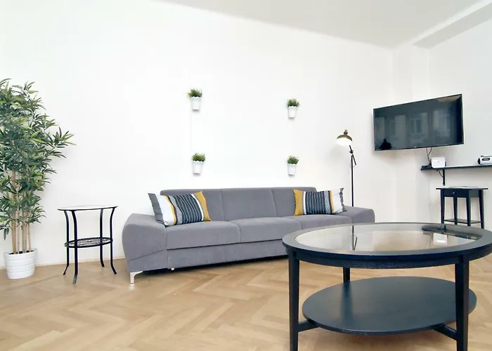 With 2 Bathrooms * Praag