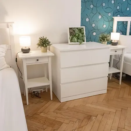 With 2 Bathrooms Апартаменты *
