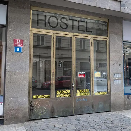 With 2 Bathrooms * Прага