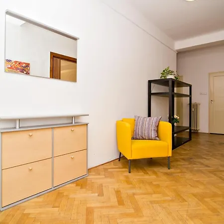 Апартаменты With 2 Bathrooms